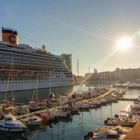 Indipendente A Due Passi Dal Centro Lägenhet Savona
