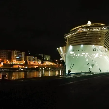 Apartment Indipendente A Due Passi Dal Centro Savona